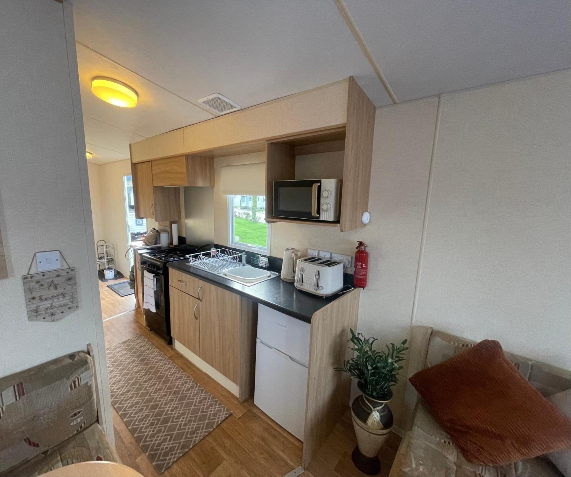 Sandlemere - 6 Berth, 3 Bedroom Caravan Tunstall  エクステリア 写真